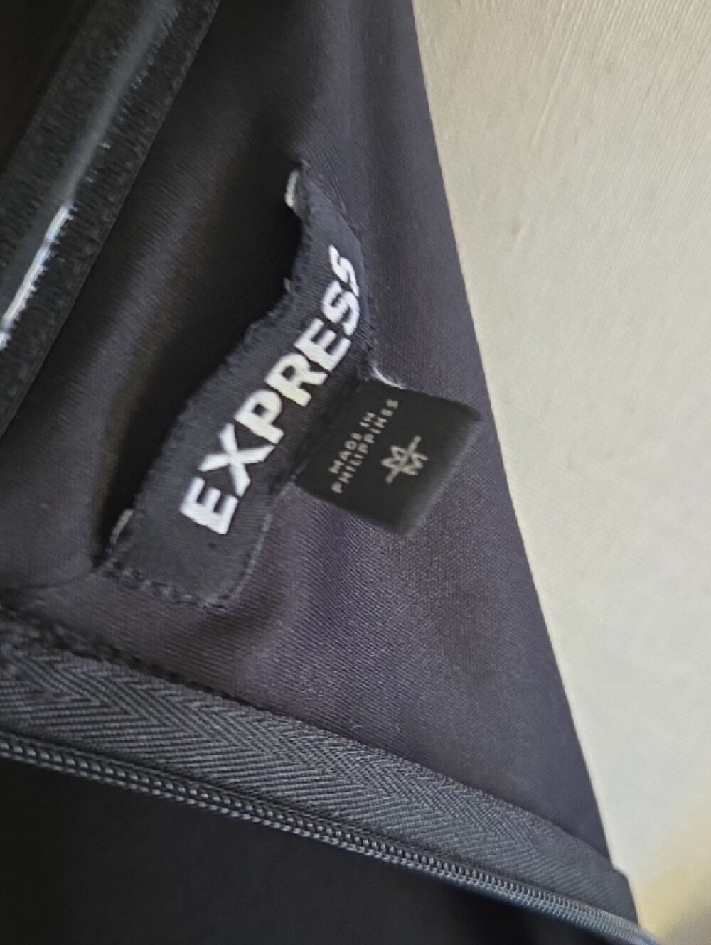 Express Black Cap-Sleeve Wide-Leg Jumpsuit - Picture 6 of 6